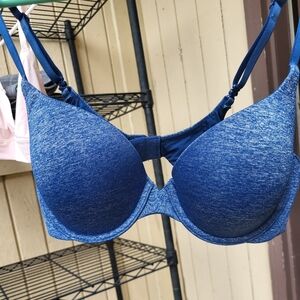 Victoria's secret 36B blue bra. Lightlyyy padded, perfect condition